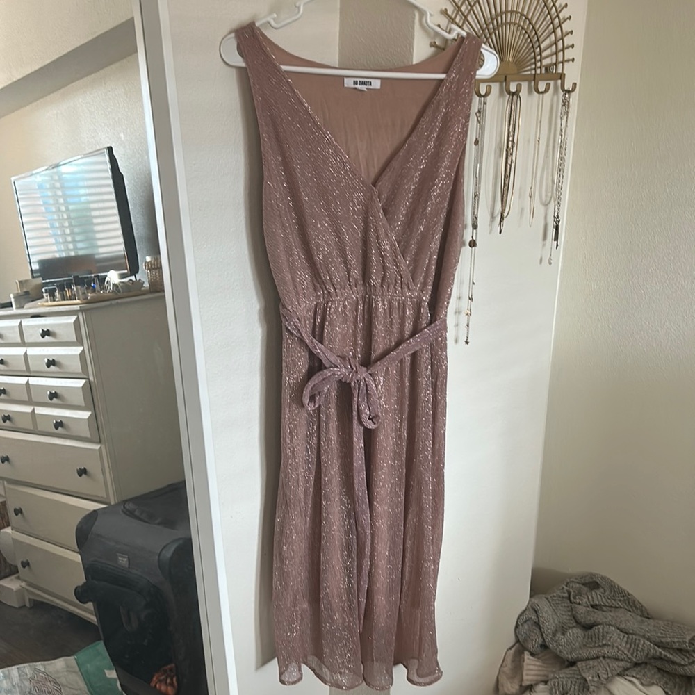 BB Dakota Love To Love You Pink Metallic Midi Cocktail Dress - Picture 3 of 13
